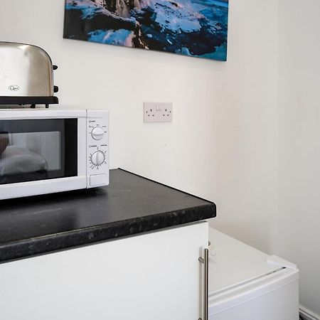 Homesly Guest Rooms, Comfortable En-Suite Guest Rooms With Free Parking And Self Check-In Berwick Upon Tweed Bagian luar foto