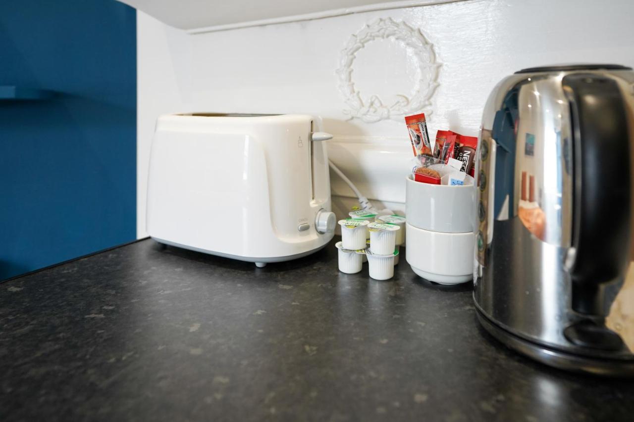 Homesly Guest Rooms, Comfortable En-Suite Guest Rooms With Free Parking And Self Check-In Berwick Upon Tweed Bagian luar foto