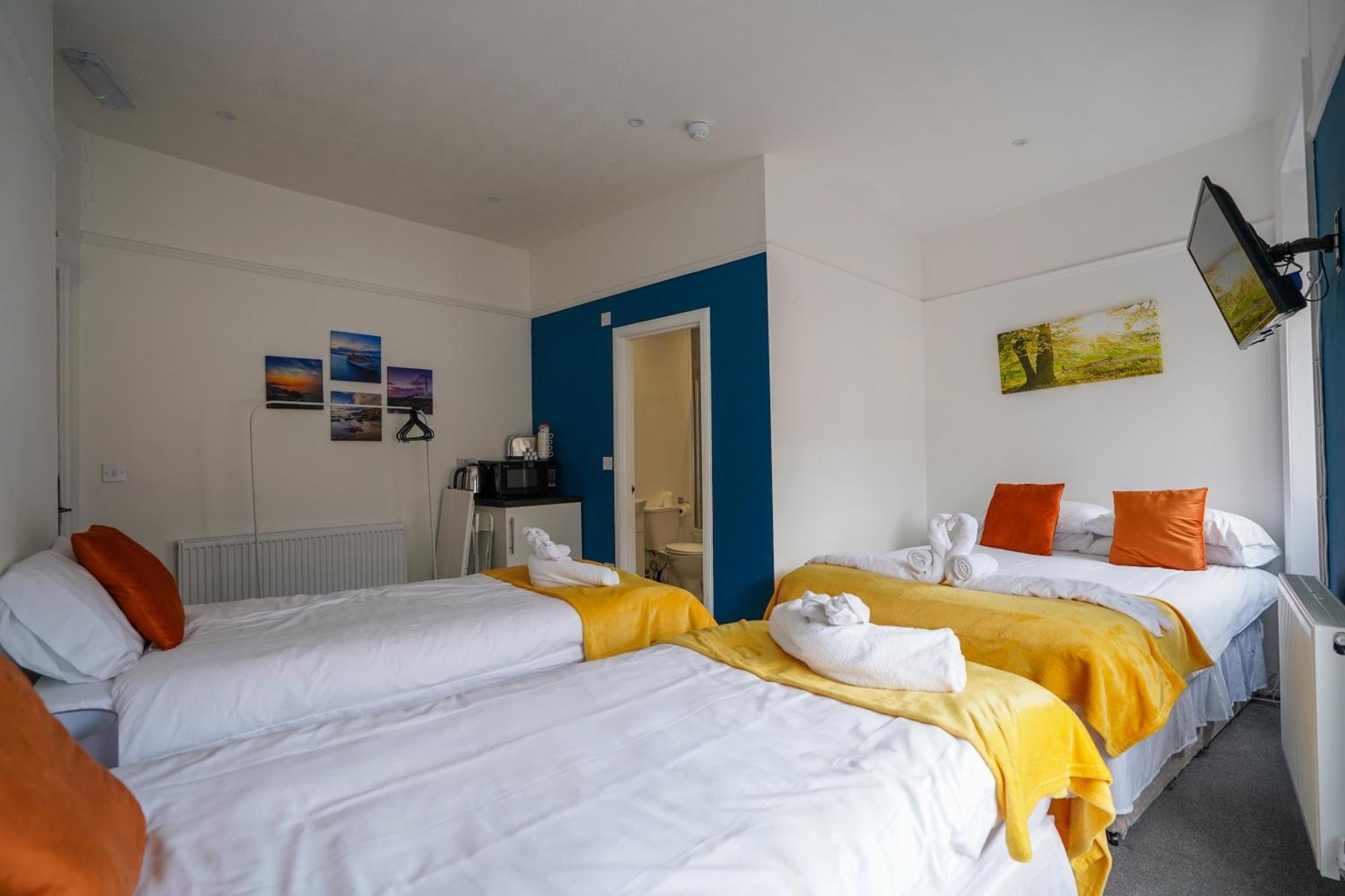Homesly Guest Rooms, Comfortable En-Suite Guest Rooms With Free Parking And Self Check-In Berwick Upon Tweed Bagian luar foto