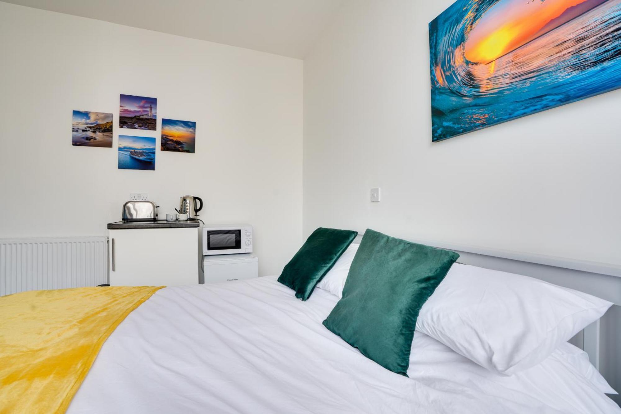 Homesly Guest Rooms, Comfortable En-Suite Guest Rooms With Free Parking And Self Check-In Berwick Upon Tweed Bagian luar foto